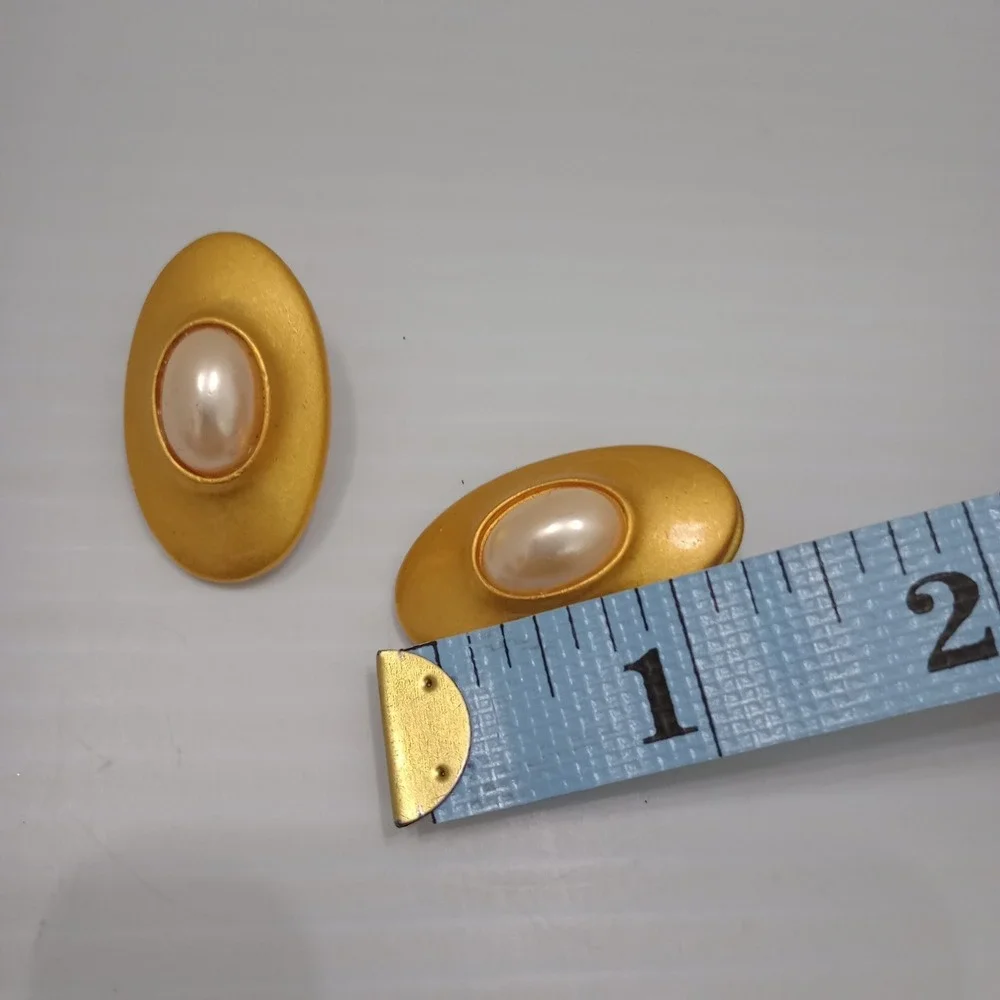 Vintage M.J. Carroll Gold Faux‎ Pearl Oval Pierced Earrings